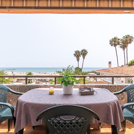 Isola Beachside Apartment Valencia Ngoại thất bức ảnh