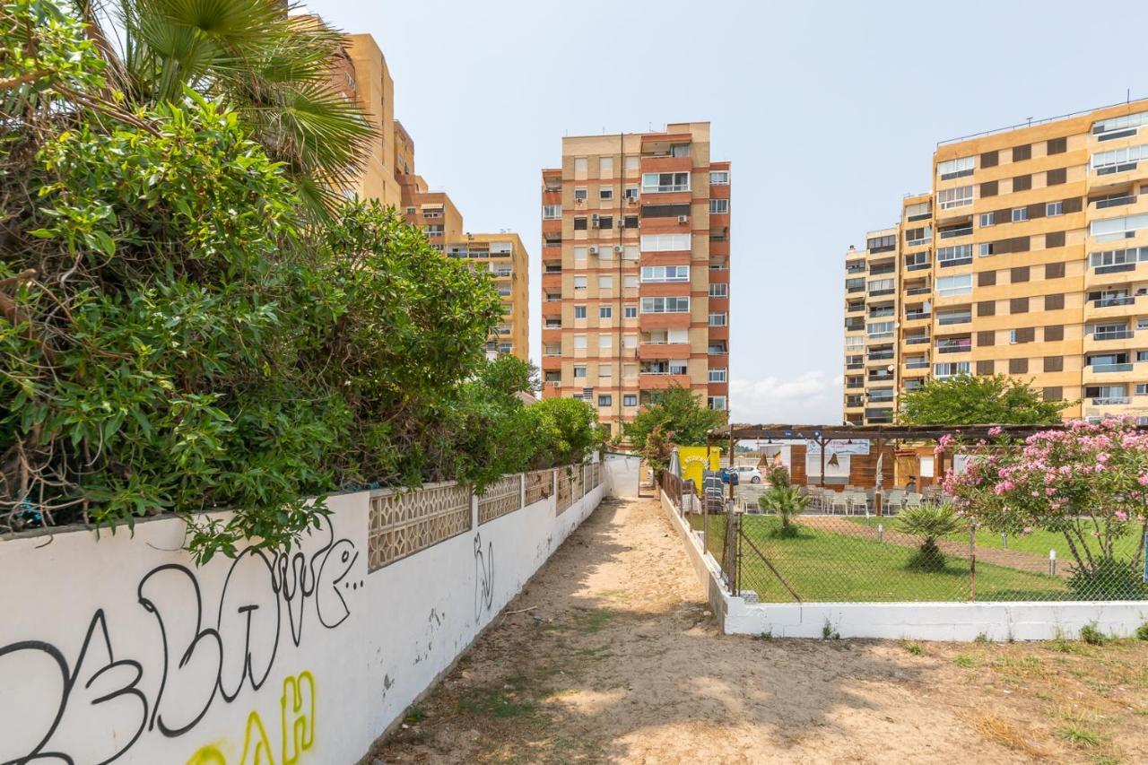 Isola Beachside Apartment Valencia Ngoại thất bức ảnh