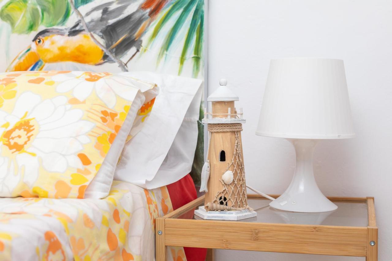 Isola Beachside Apartment Valencia Ngoại thất bức ảnh