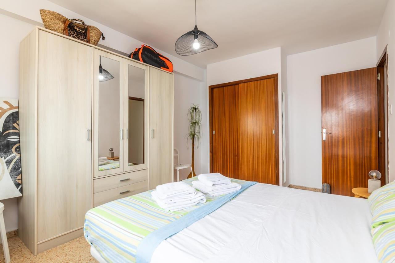 Isola Beachside Apartment Valencia Ngoại thất bức ảnh