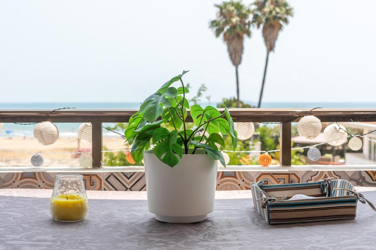 Isola Beachside Apartment Valencia Ngoại thất bức ảnh